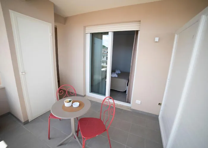 לינה וארוחת בוקר Soraya